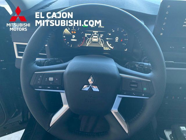 New 2026 Mitsubishi Outlander SEL FWD image 14