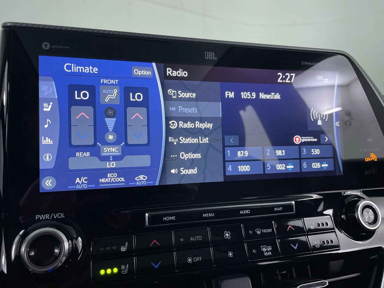 Used 2021 Toyota Highlander Platinum AWD/4WD image 14