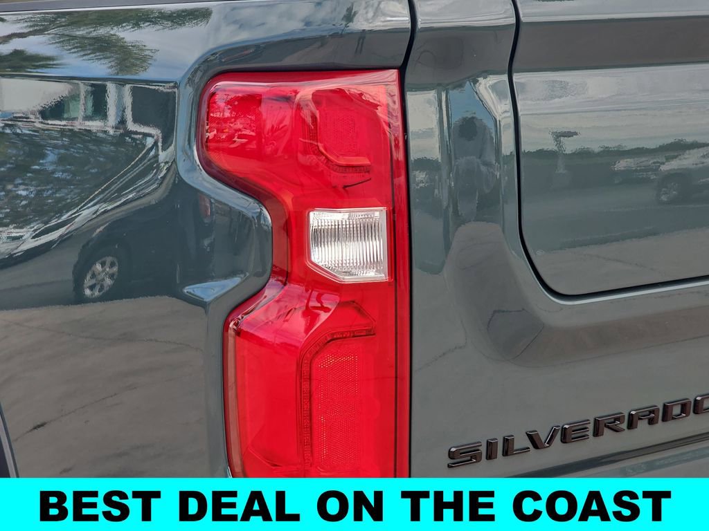 New 2026 Chevrolet Silverado 1500 ZR2 w/ Dark Appearance Package image 41