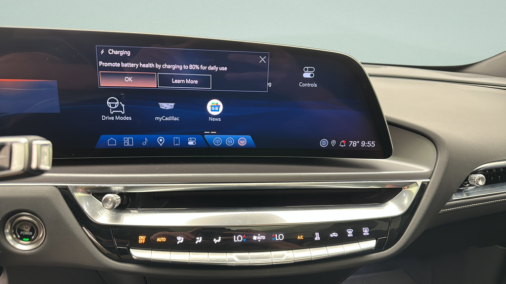 Used 2024 Cadillac Lyriq Tech w/ Driver Assist Package AWD/4WD image 18