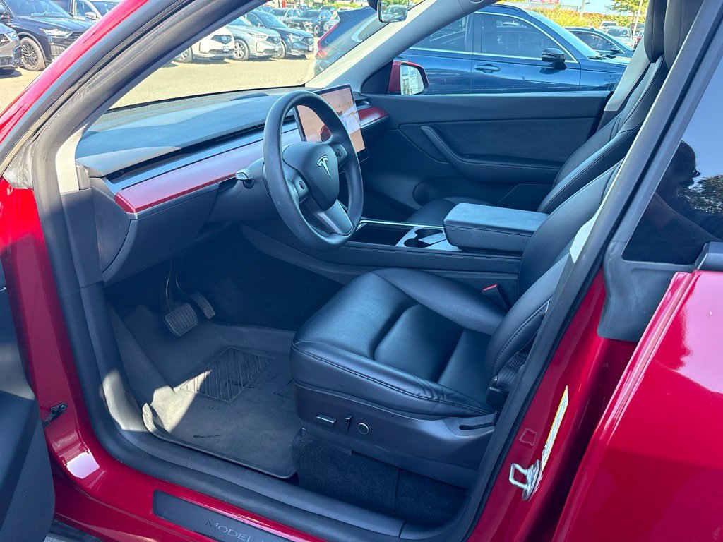 Used 2022 Tesla Model Y Long Range AWD/4WD image 14