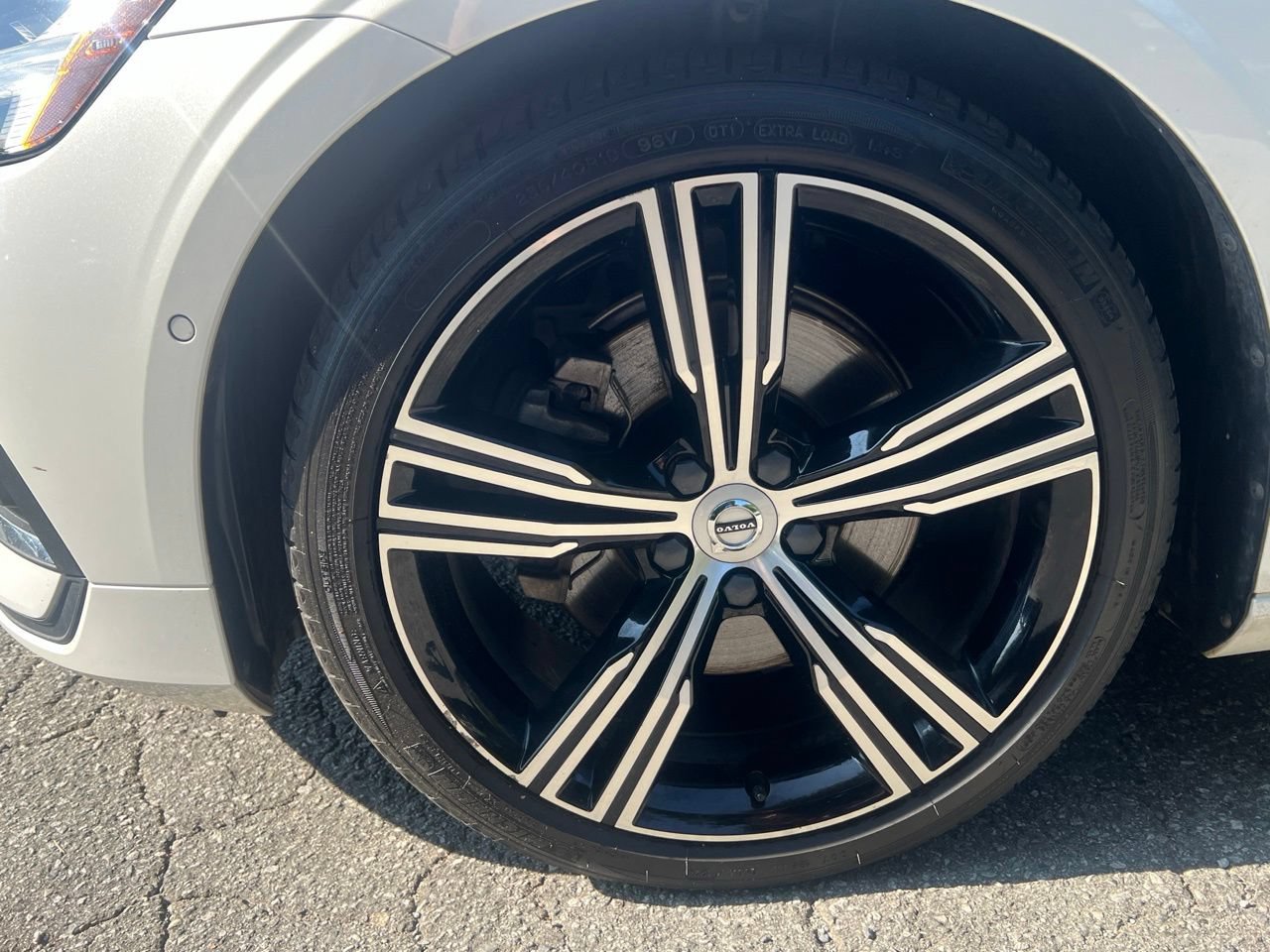 Used 2022 Volvo S60 B5 Inscription w/ Advanced Package FWD image 8