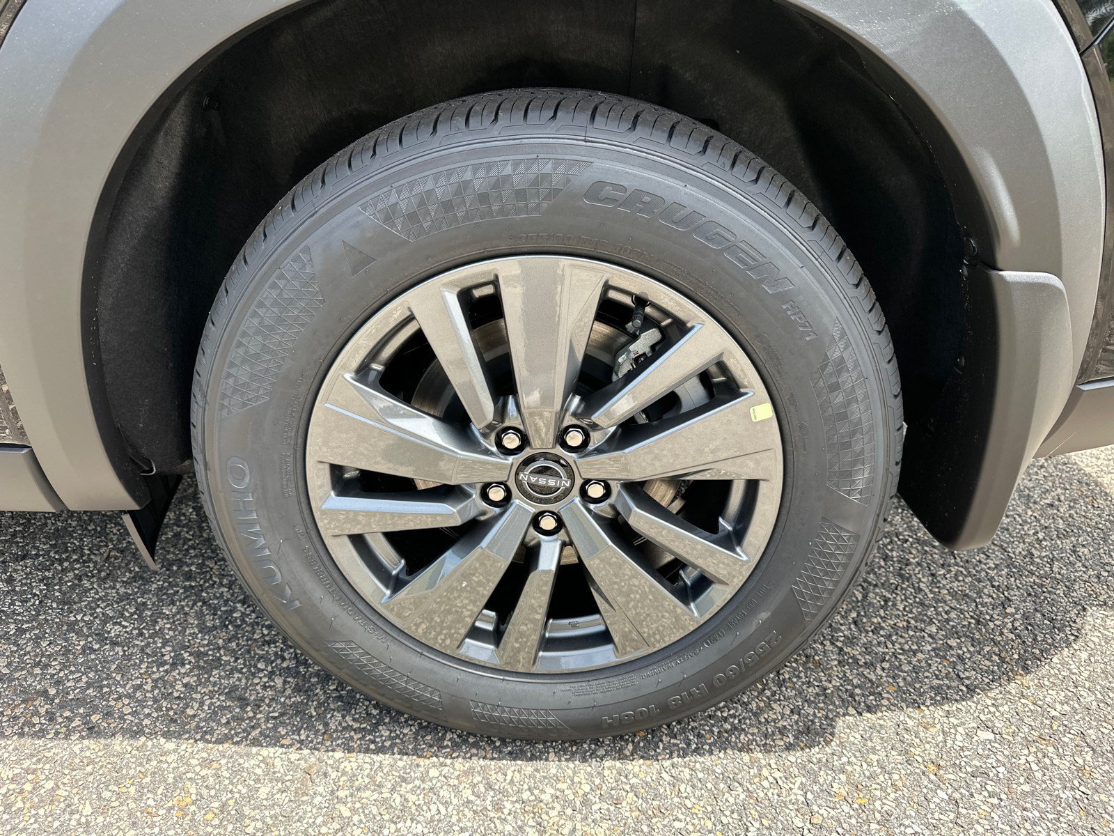 New 2026 Nissan Pathfinder SV w/ SV Premium Package FWD image 19