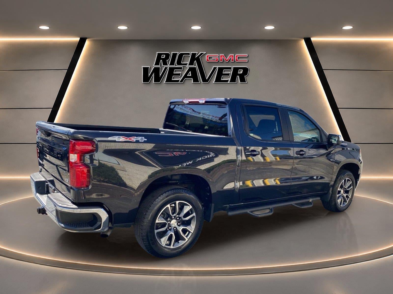 Used 2024 Chevrolet Silverado 1500 LT AWD/4WD image 6