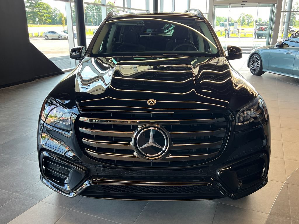 New 2026 Mercedes-Benz GLS 450 4MATIC image 3
