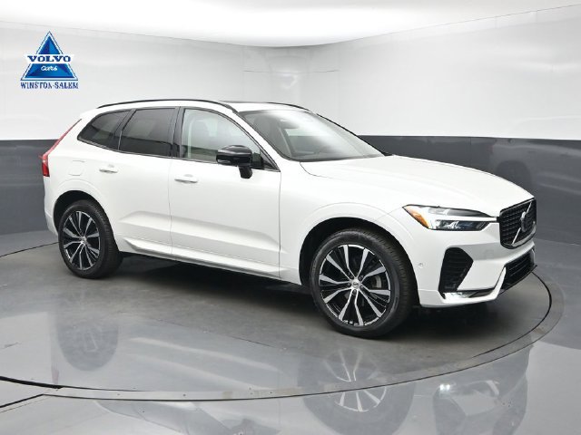 Used 2024 Volvo XC60 B5 Plus AWD/4WD image 1