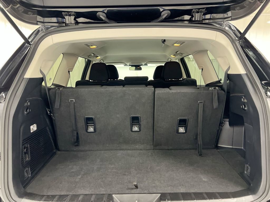 Used 2023 Subaru Ascent Premium image 24