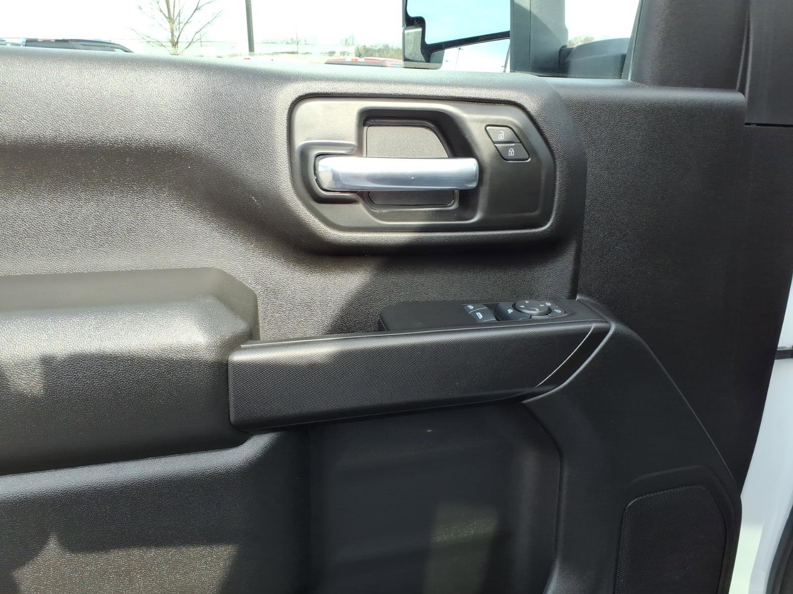 Used 2025 Chevrolet Silverado 2500 W/T w/ WT Convenience Package AWD/4WD image 11