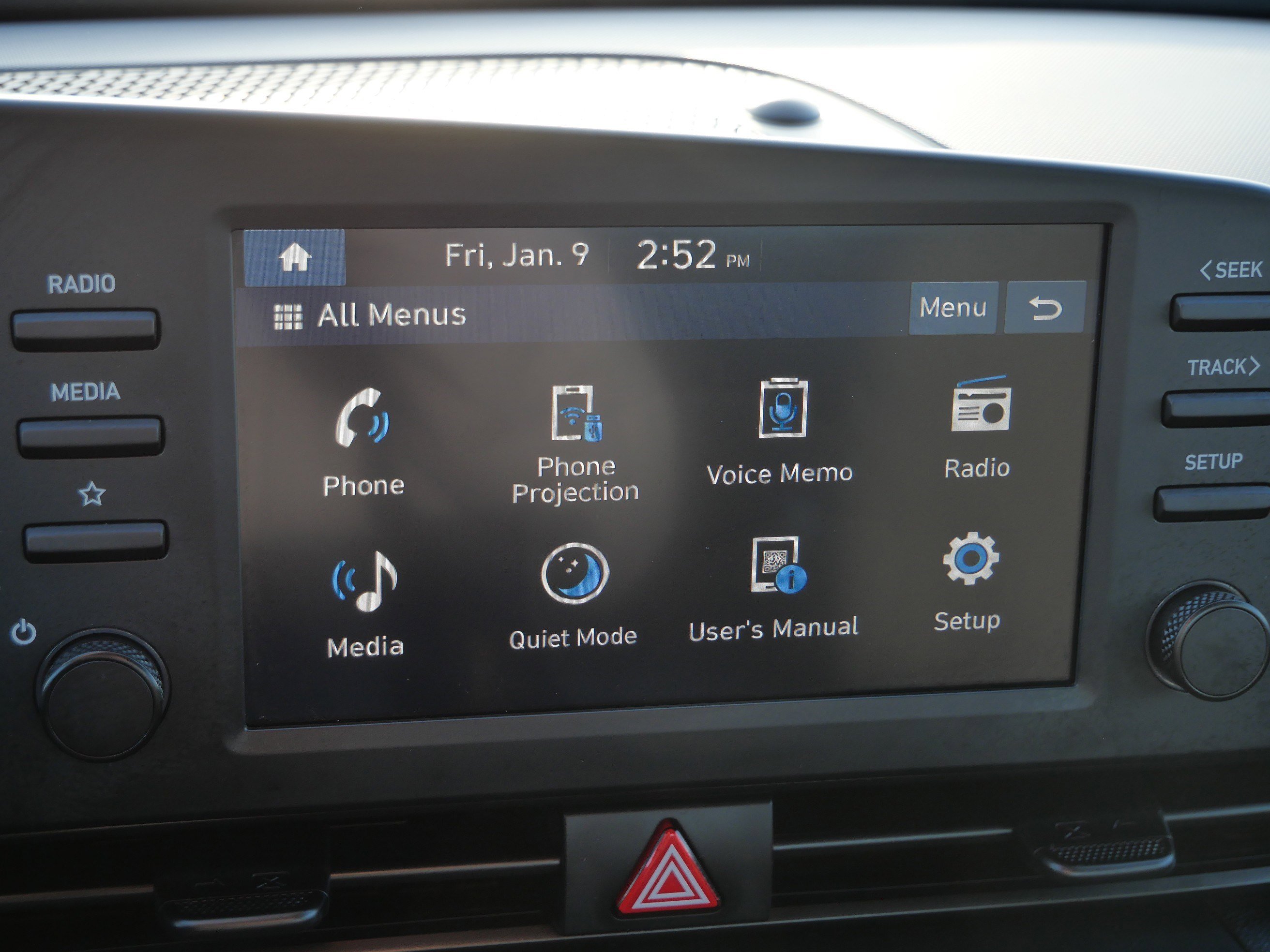 Certified 2025 Hyundai Elantra Sport image 30