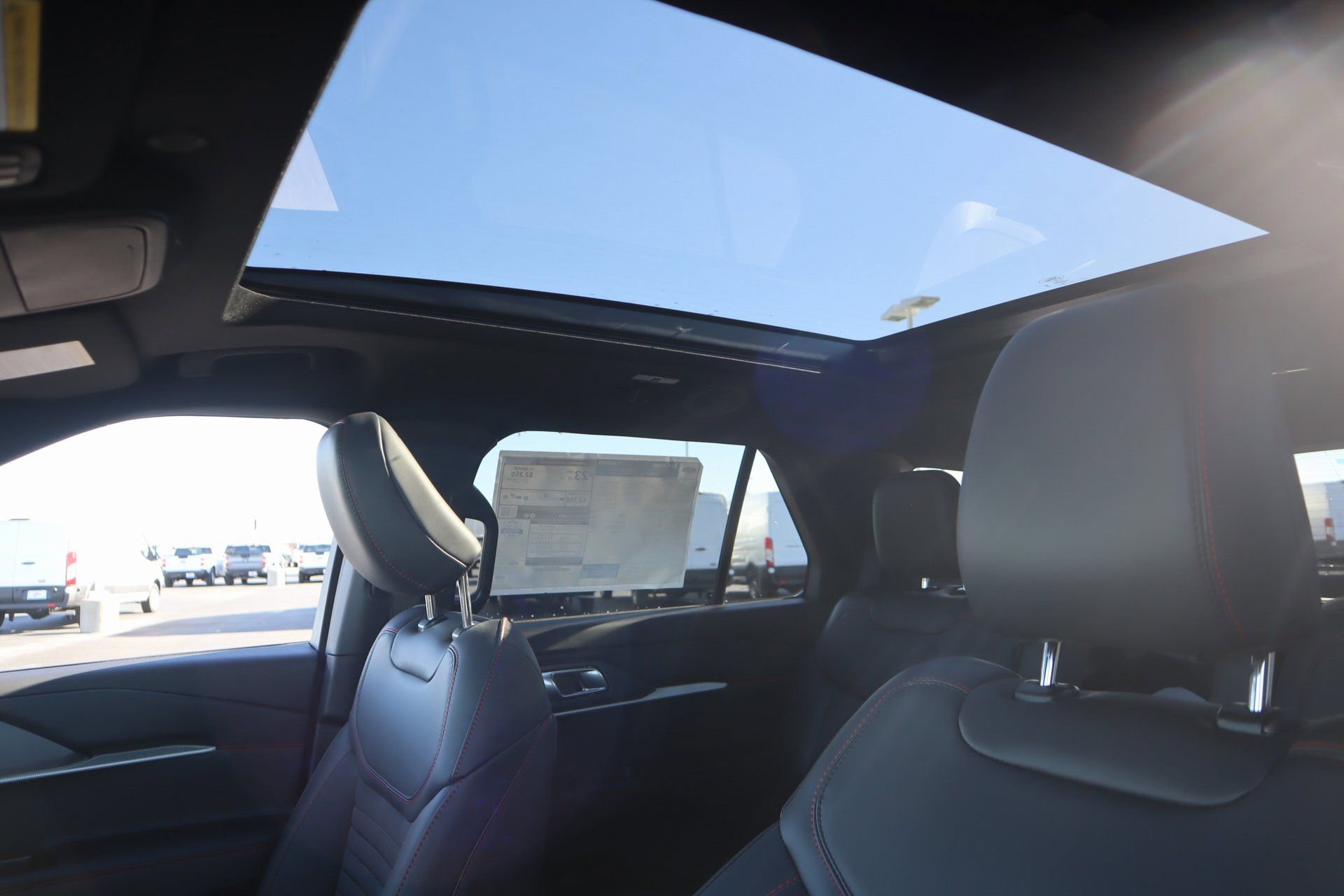 New 2026 Ford Explorer ST-Line w/ ST-Line Street Pack image 17