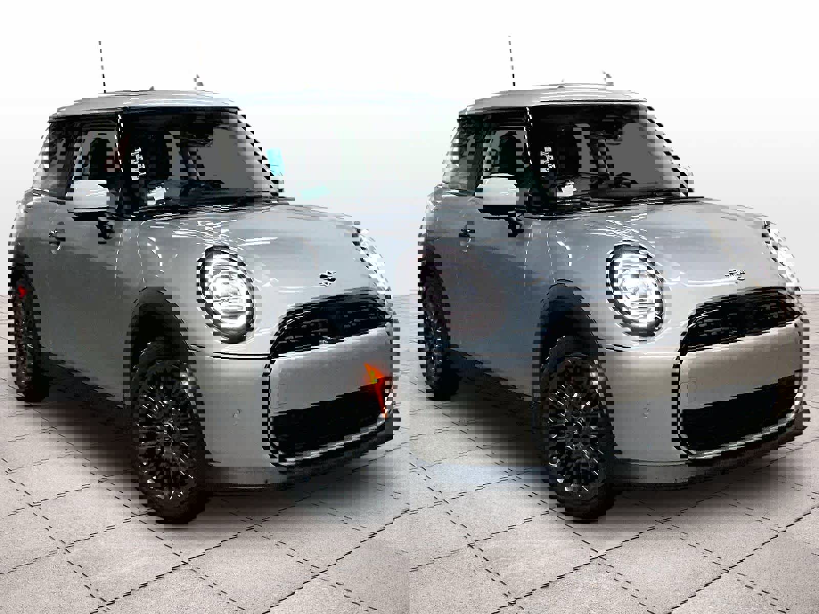 Used 2025 MINI Cooper 2-Door Hardtop image 2