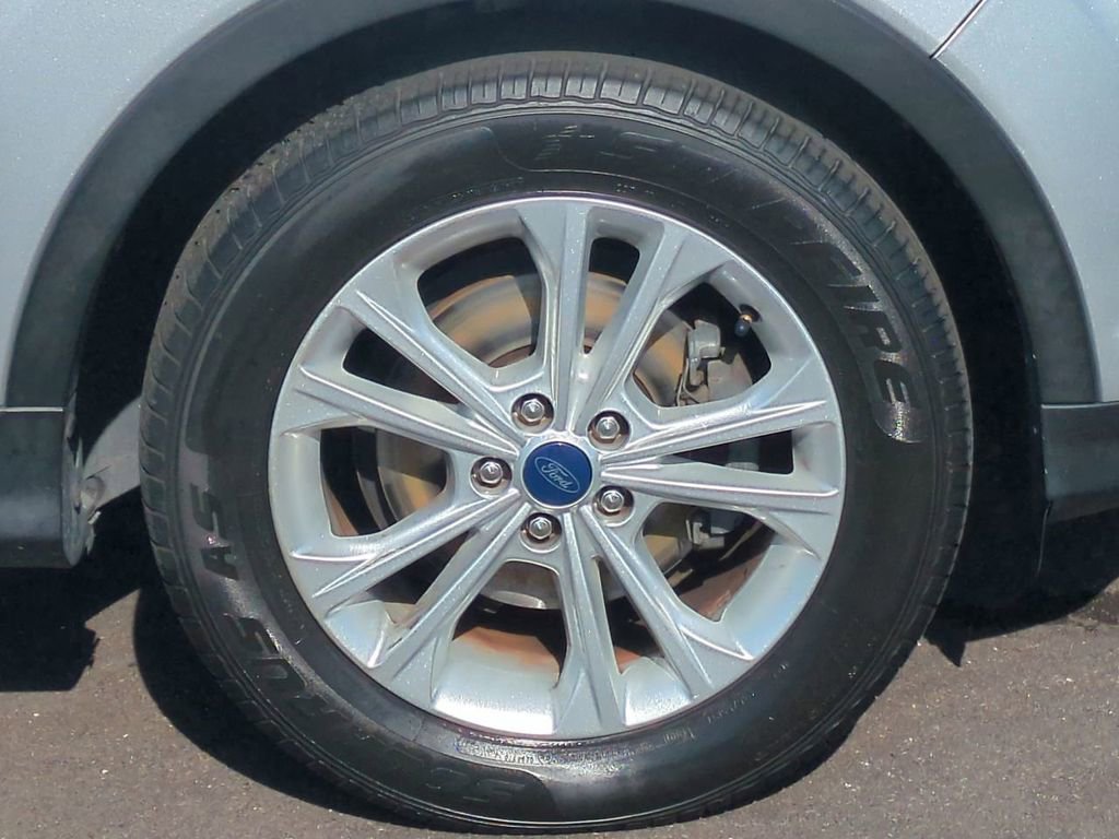 Used 2018 Ford Escape SE image 10