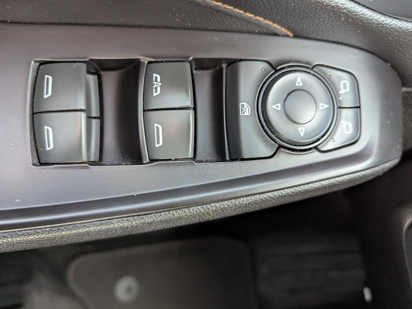 Used 2019 Chevrolet Traverse LT w/ LPO, Blackout Package image 27