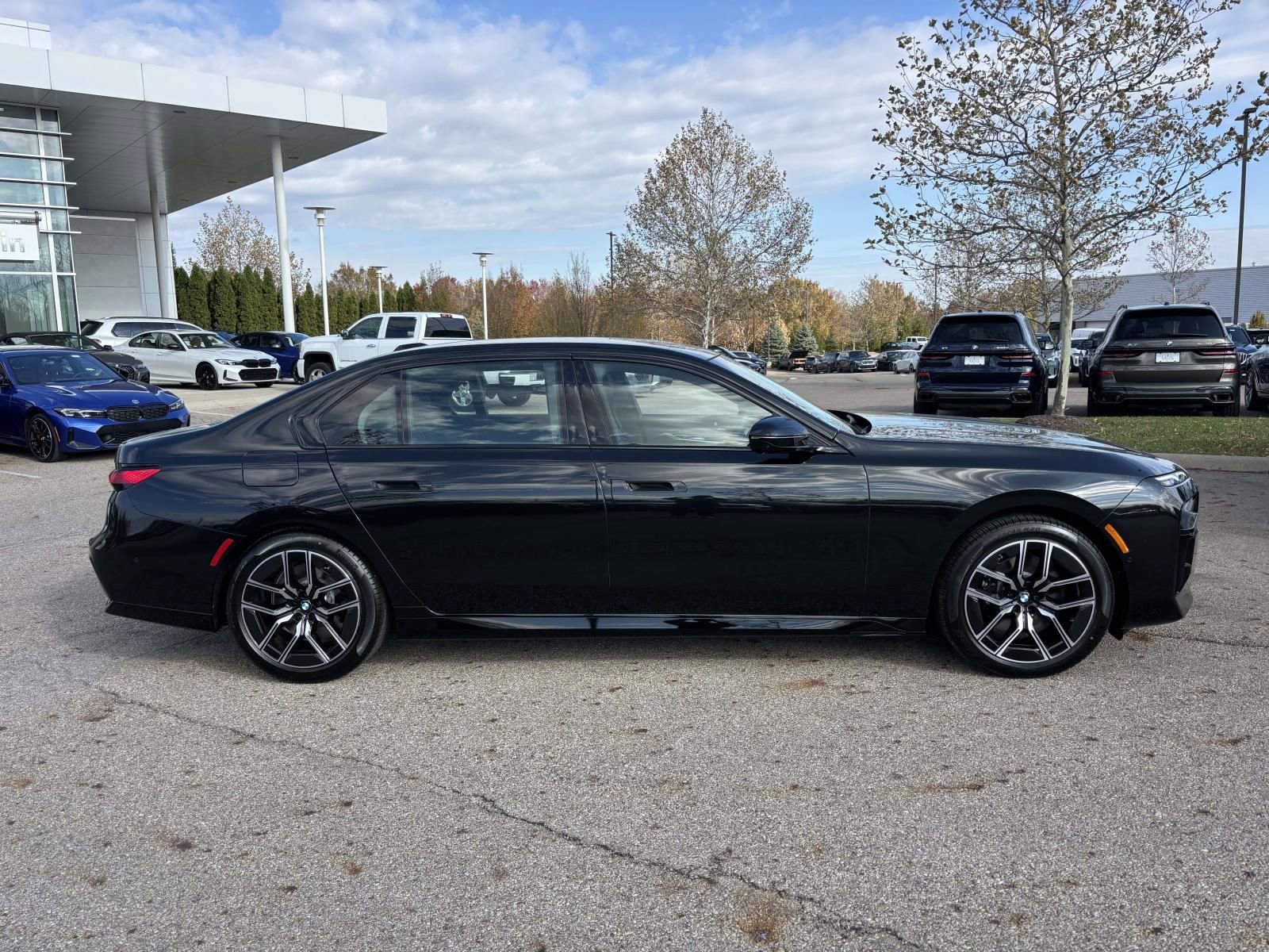 New 2026 BMW 740i xDrive image 8