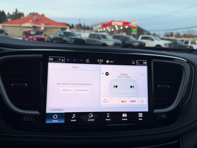 New 2026 Chrysler Pacifica Select image 41