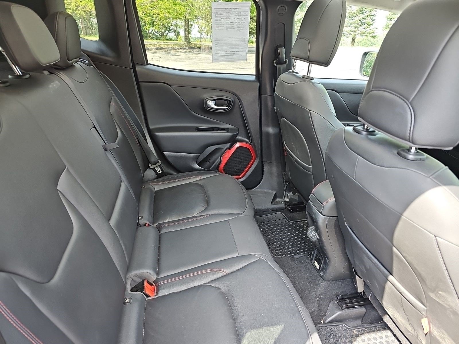 Used 2019 Jeep Renegade Trailhawk AWD/4WD image 17