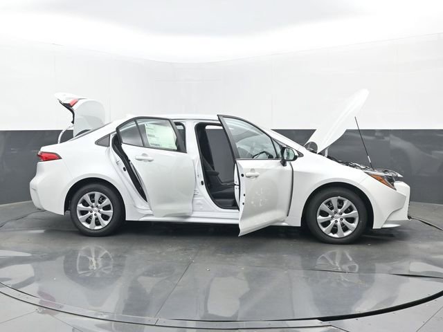 New 2026 Toyota Corolla LE FWD image 30