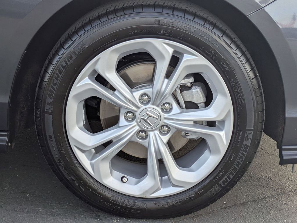 Certified 2025 Honda Accord LX image 21