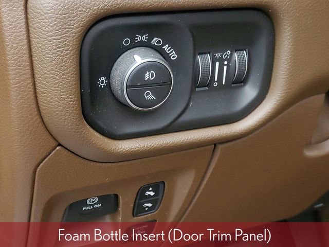 Used 2019 RAM 1500 Laramie image 17