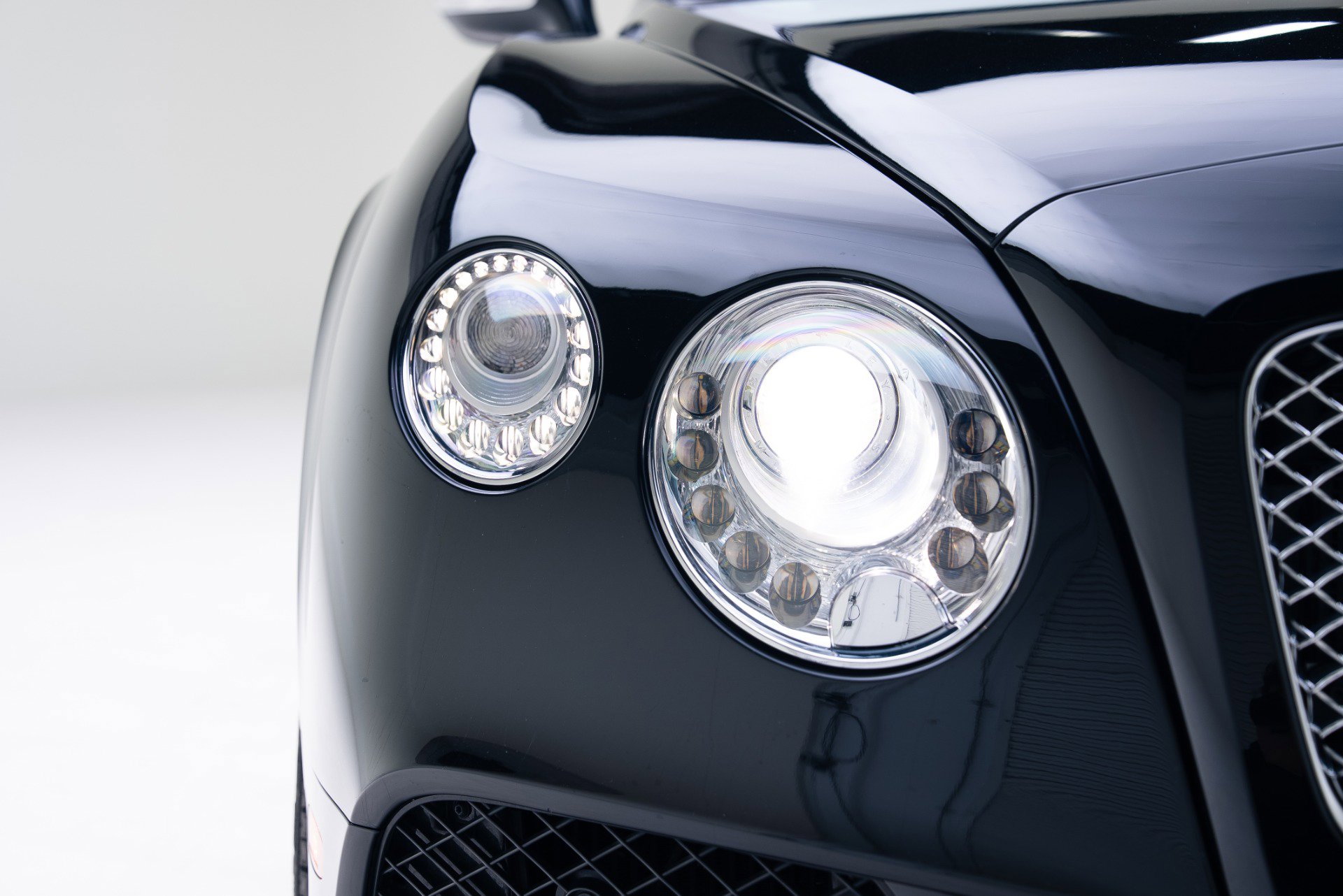 Used 2017 Bentley Continental GT image 13
