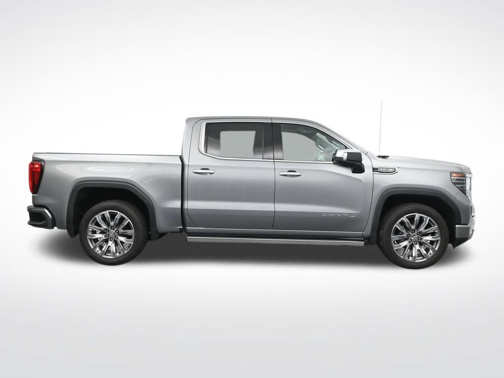Used 2024 GMC Sierra 1500 Denali w/ Denali Reserve Package AWD/4WD image 4