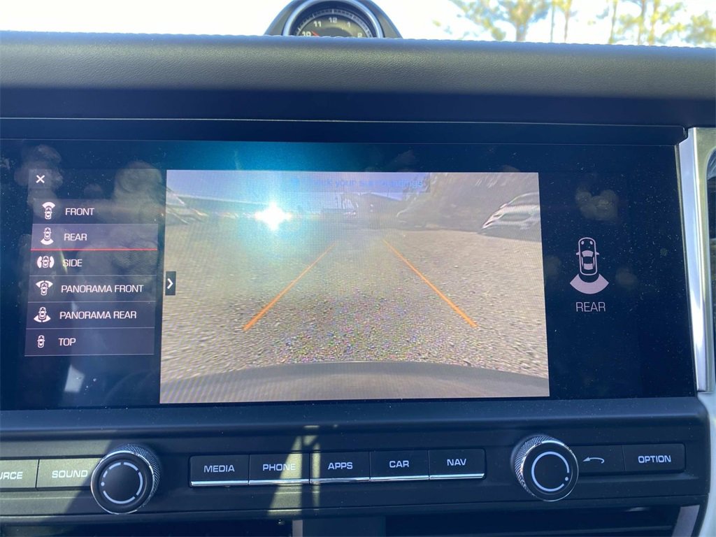 Used 2020 Porsche Macan S image 20