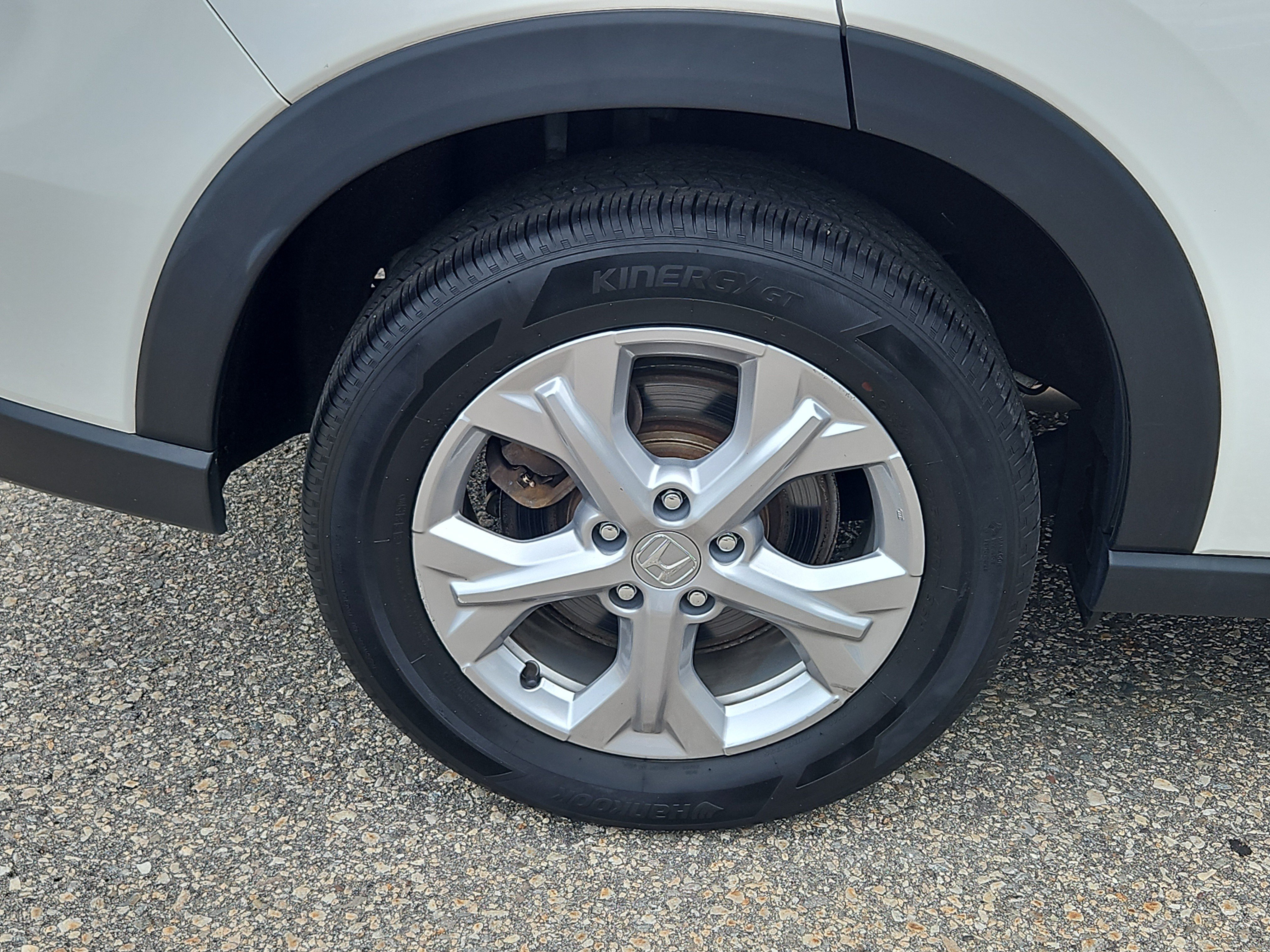 Certified 2023 Honda HR-V LX image 4