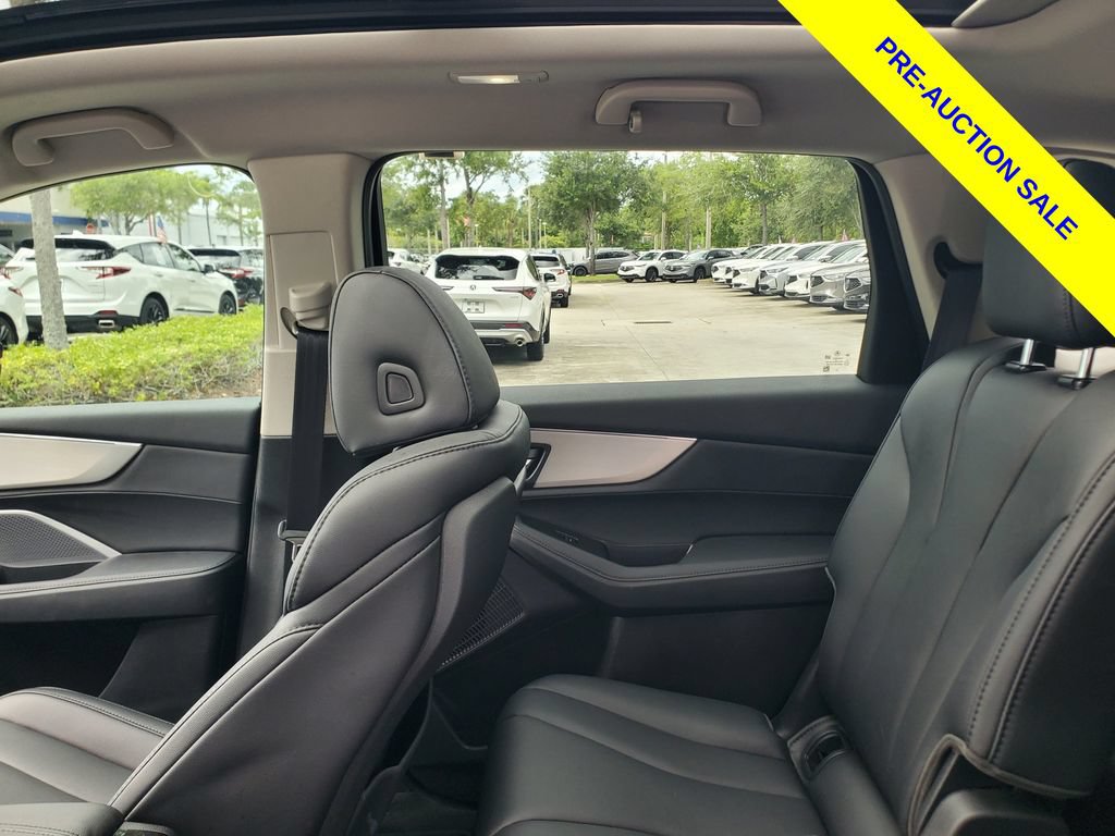 Used 2025 Acura MDX FWD image 12