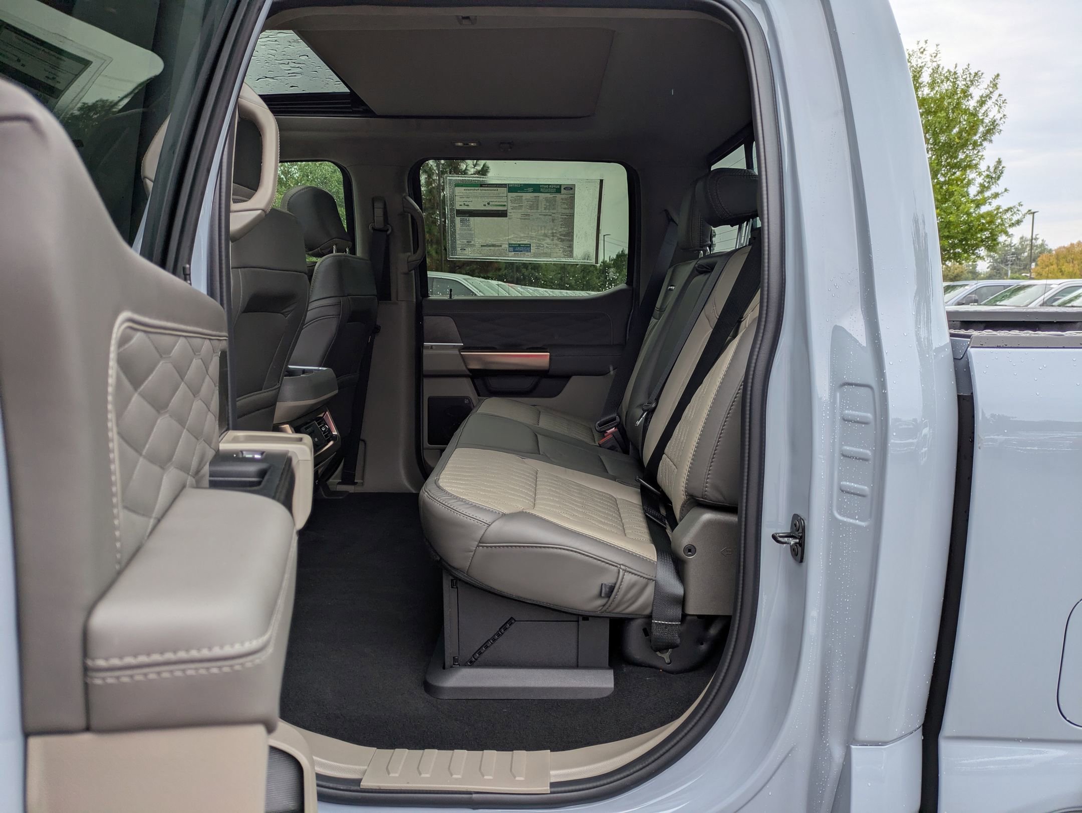 New 2026 Ford F250 Platinum w/ Platinum Plus Package image 29
