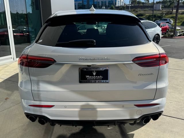 Certified 2023 Maserati Grecale Modena AWD/4WD image 7