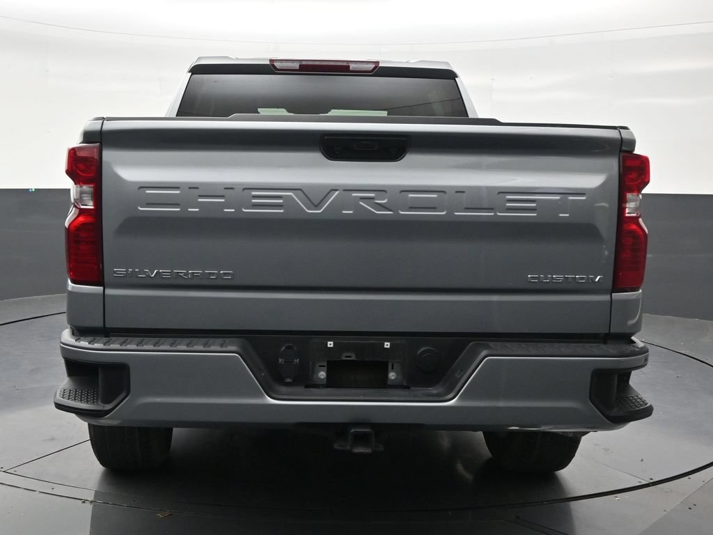 Used 2026 Chevrolet Silverado 1500 Custom RWD image 4