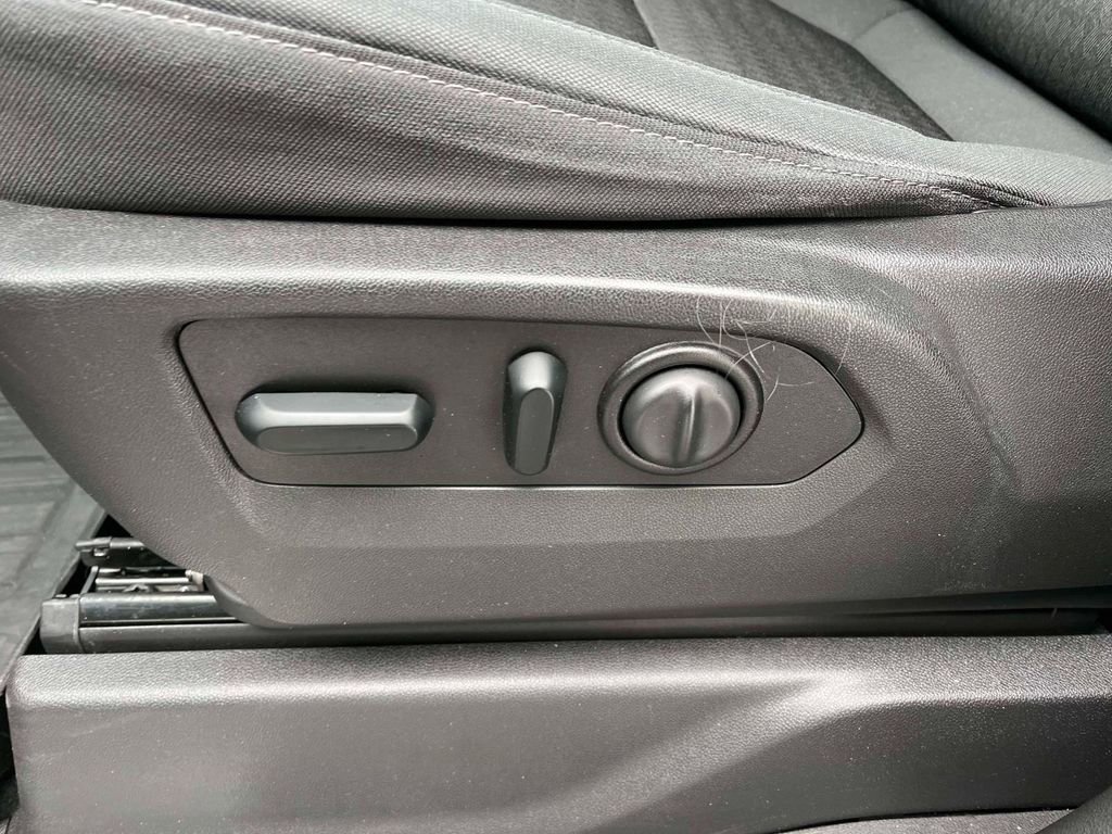 Used 2021 GMC Sierra 1500 Elevation image 28