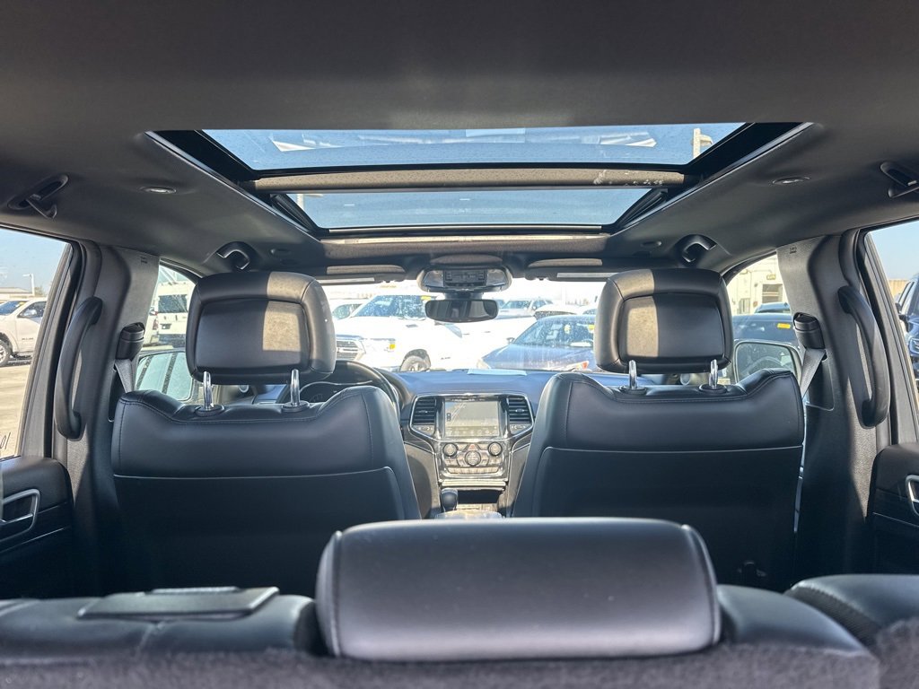 Used 2022 Jeep Grand Cherokee Limited w/ Trailer Tow Group IV image 15