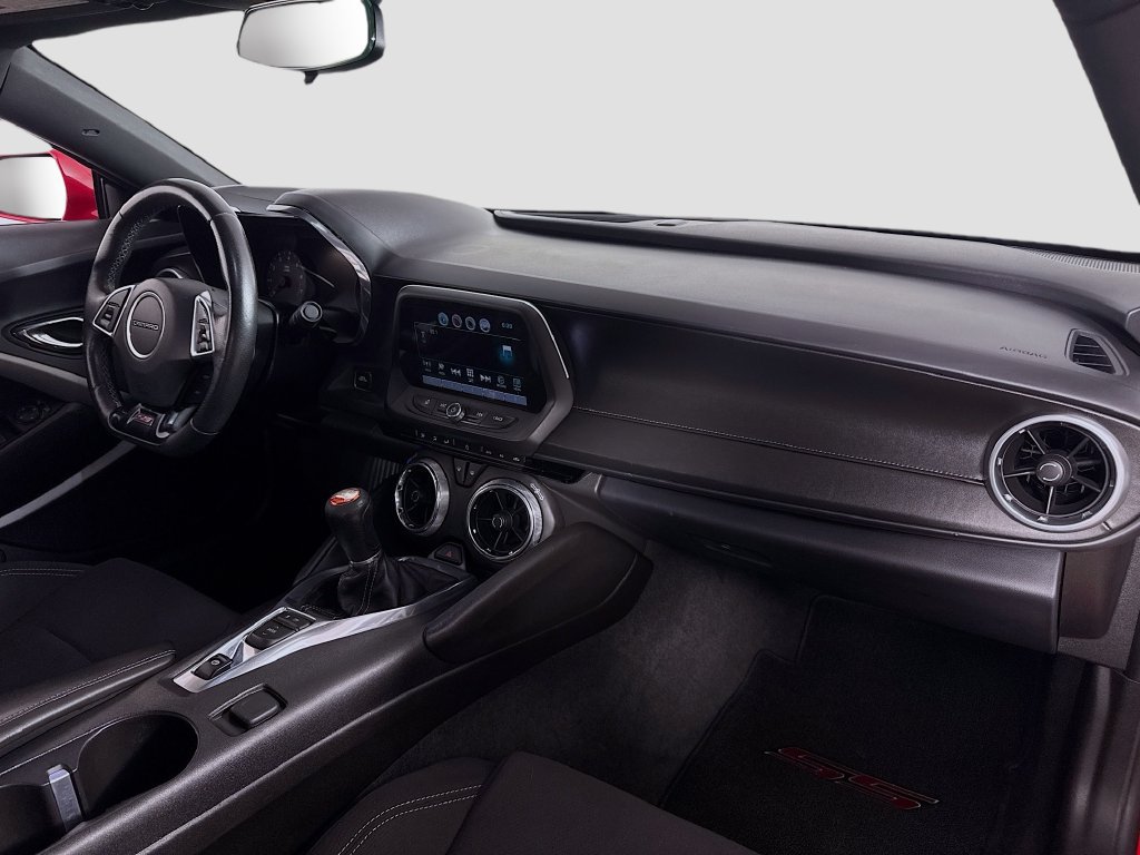 Used 2016 Chevrolet Camaro SS RWD image 32
