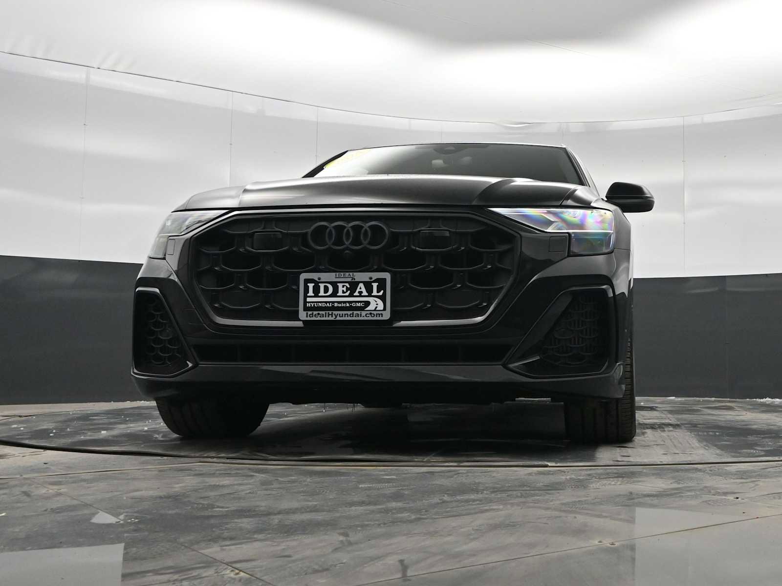 Used 2024 Audi SQ8 Premium Plus w/ S Sport Package image 31