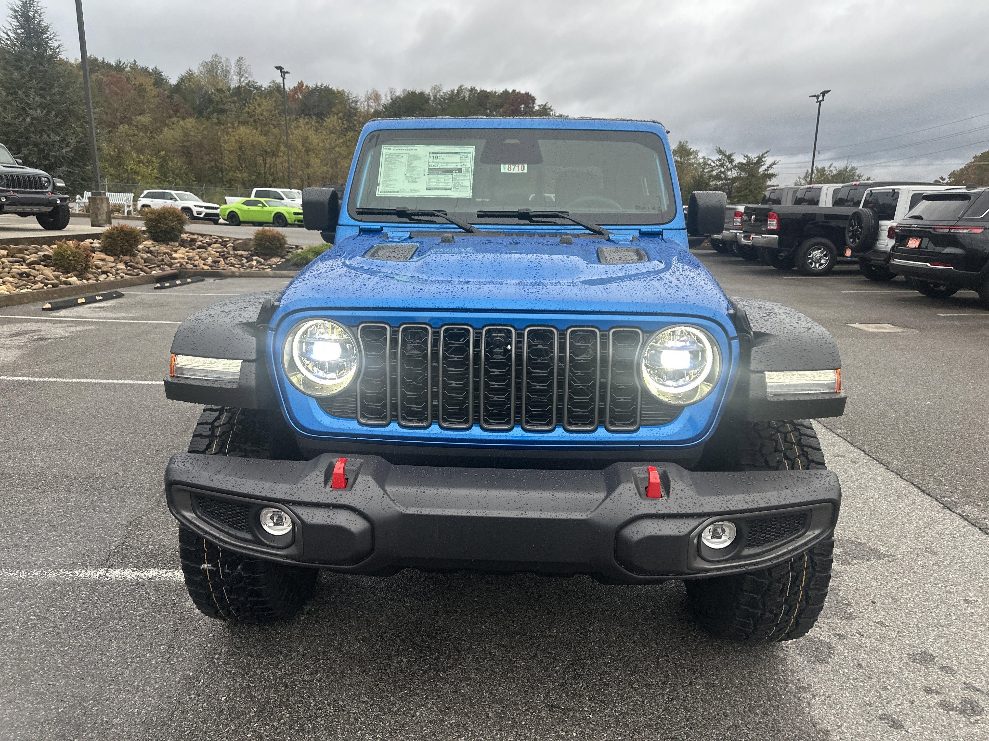 New 2026 Jeep Gladiator Rubicon w/ Technology Group AWD/4WD image 3