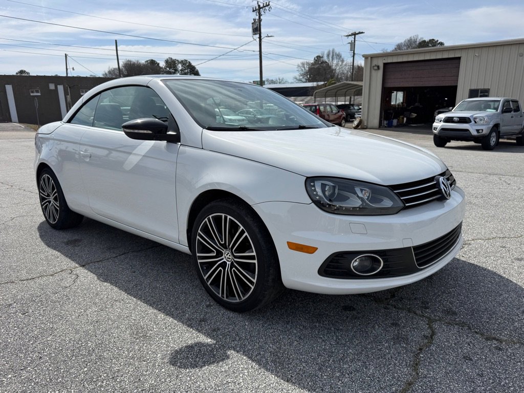 Used 2014 Volkswagen Eos image 3