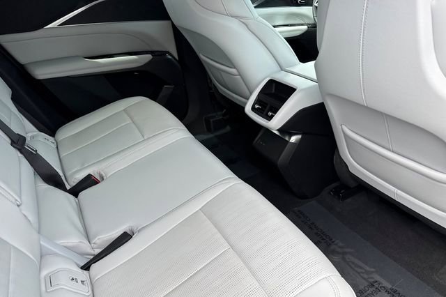 Used 2024 Cadillac Lyriq Sport RWD image 18