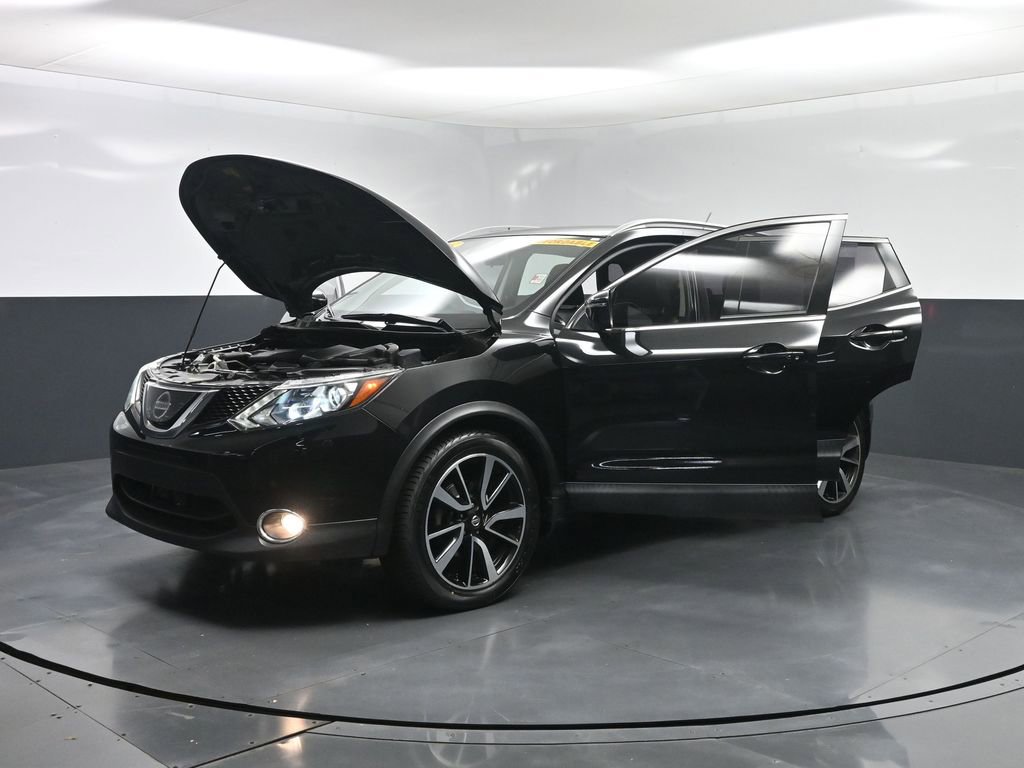 Used 2018 Nissan Rogue Sport SL w/ SL Premium Package image 30