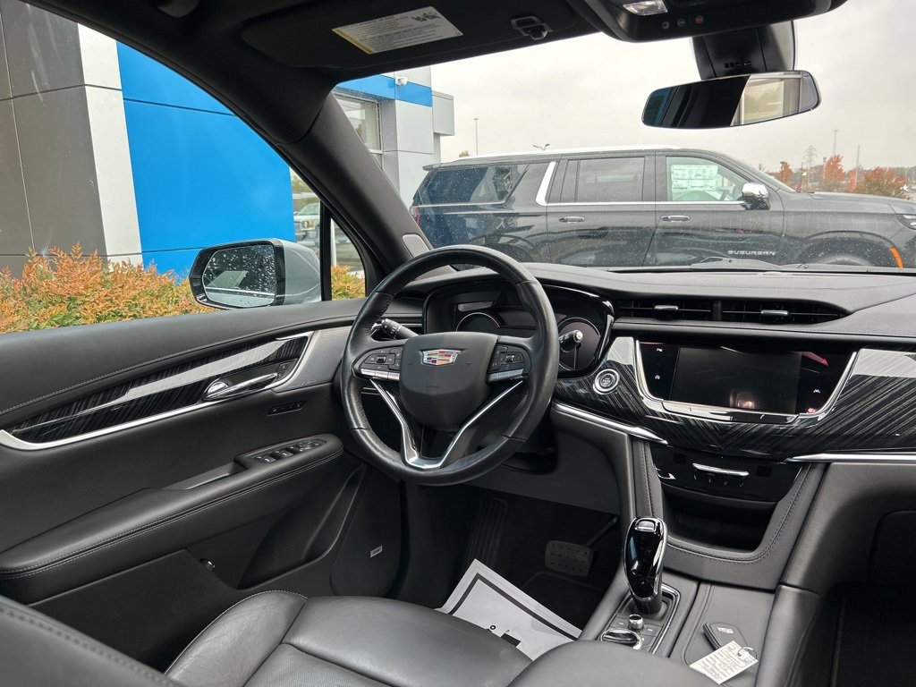Used 2024 Cadillac XT6 Premium Luxury image 20