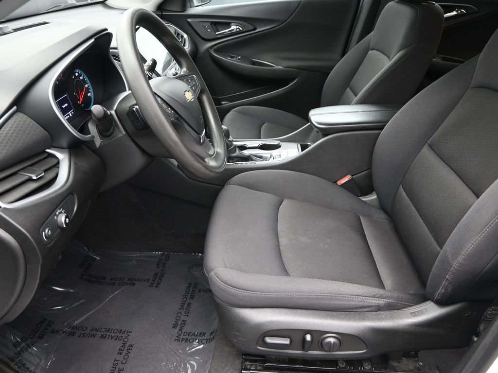 Used 2023 Chevrolet Malibu LT image 12