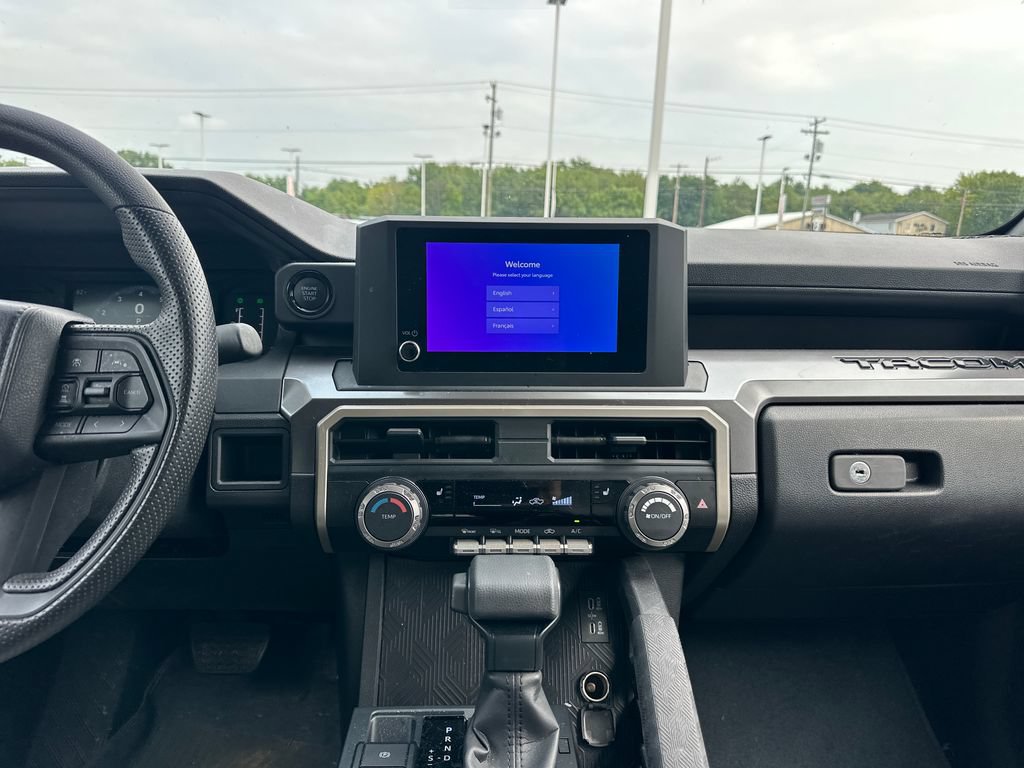 Used 2025 Toyota Tacoma SR5 AWD/4WD image 13