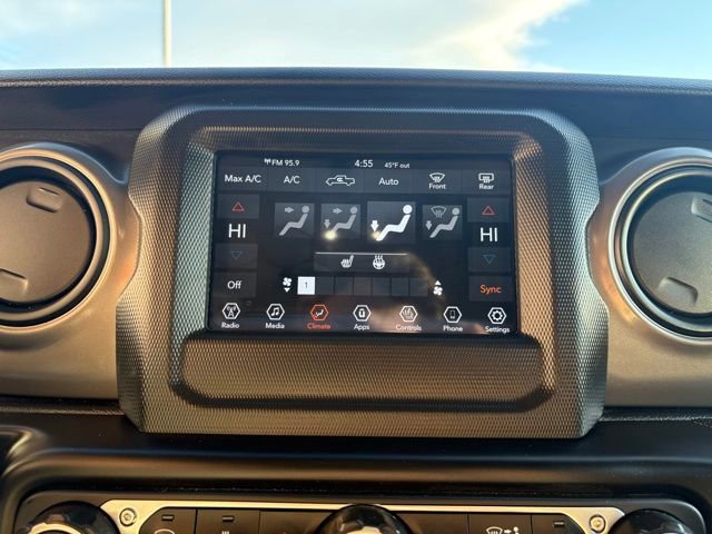 Used 2022 Jeep Gladiator Willys image 16