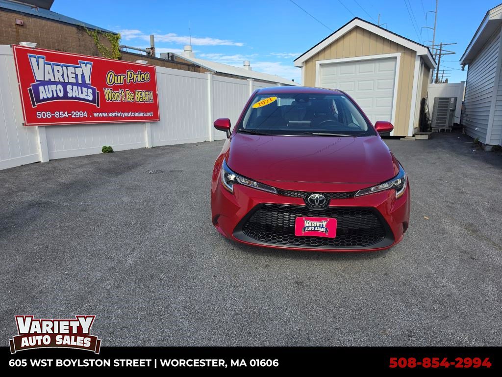 Used 2021 Toyota Corolla LE FWD image 1