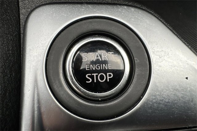 Used 2025 Nissan Sentra SV image 34