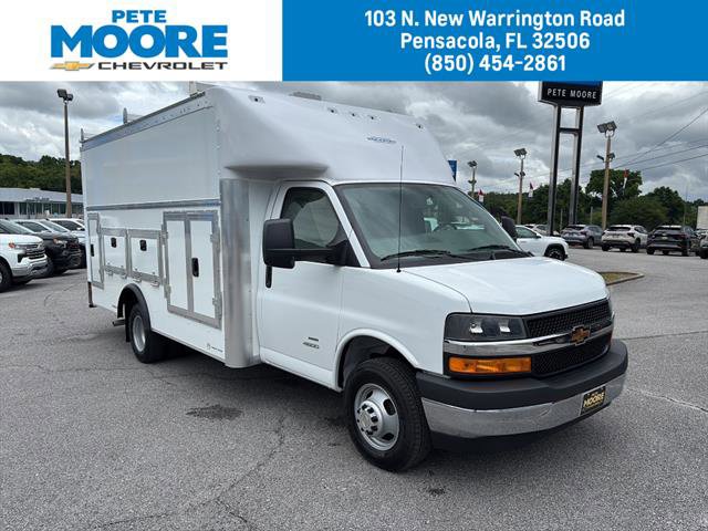 New 2026 Chevrolet Express 4500 w/ Power Convenience Package RWD image 1