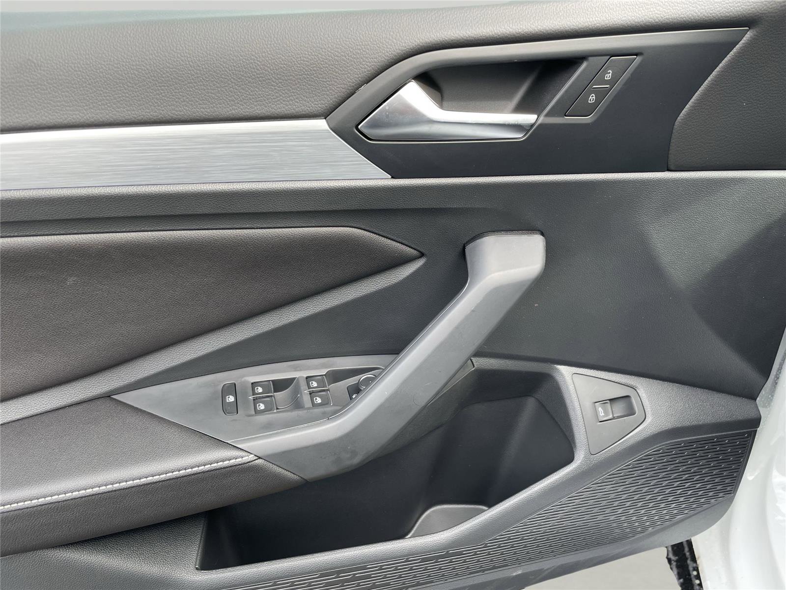 New 2025 Volkswagen Jetta Sport image 25