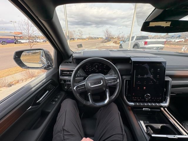 Used 2025 GMC Yukon XL Denali image 14