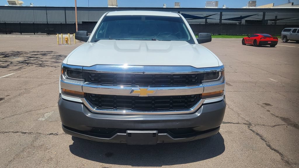 Used 2017 Chevrolet Silverado 1500 W/T w/ Trailering Package RWD image 3