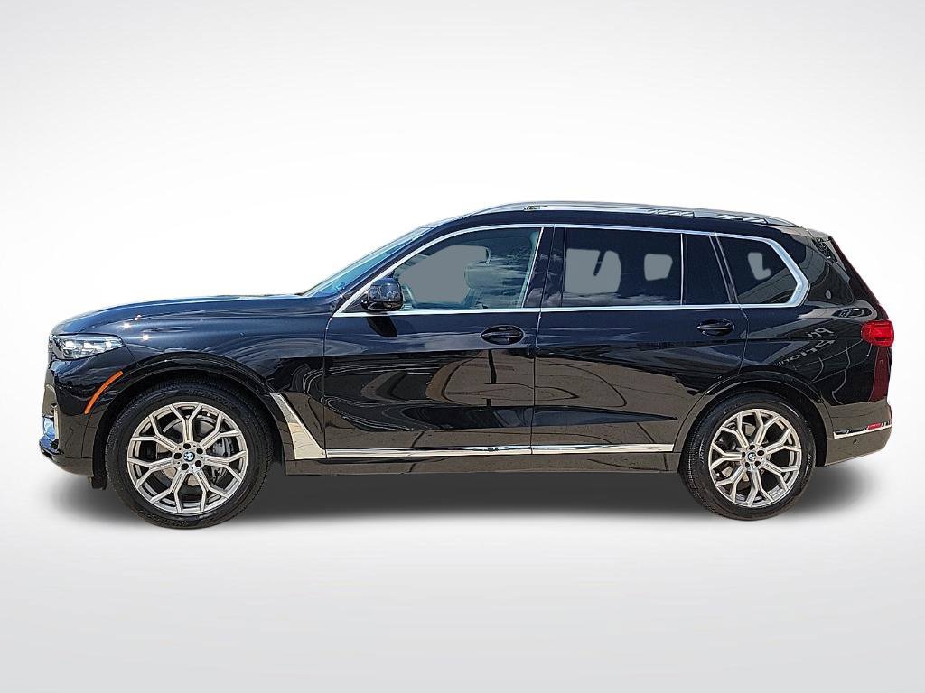 Used 2021 BMW X7 xDrive40i w/ Parking Assistance Package AWD/4WD image 2